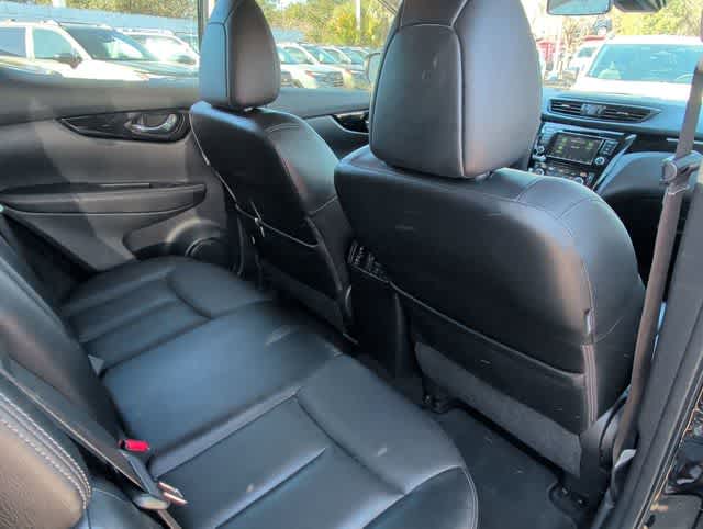 Thumbnail: 2022 Nissan Rogue Sport - 17