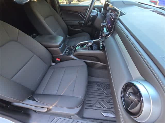 Thumbnail: 2023 Chevrolet Colorado - 21