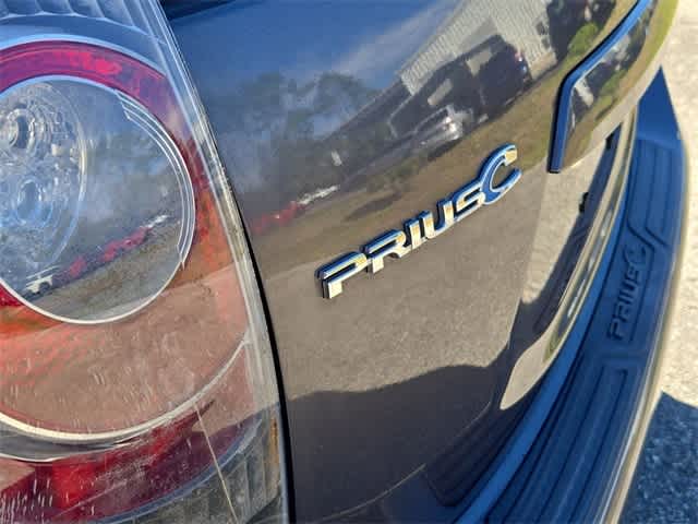 Thumbnail: 2012 Toyota Prius c - 10