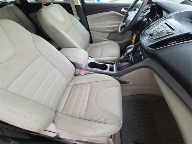 Thumbnail: 2016 Ford Escape - 21