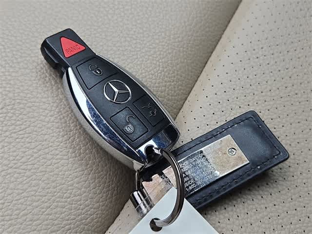 Thumbnail: 2013 Mercedes-Benz E-Class - 36