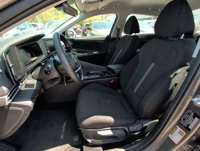 Thumbnail: 2025 Hyundai Elantra - 13