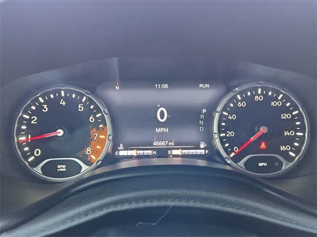 Thumbnail: 2017 Jeep Renegade - 32