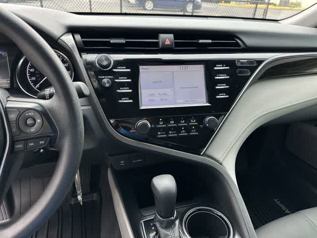 Thumbnail: 2018 Toyota Camry - 22