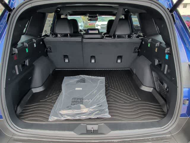 Thumbnail: 2026 Subaru Outback - 34