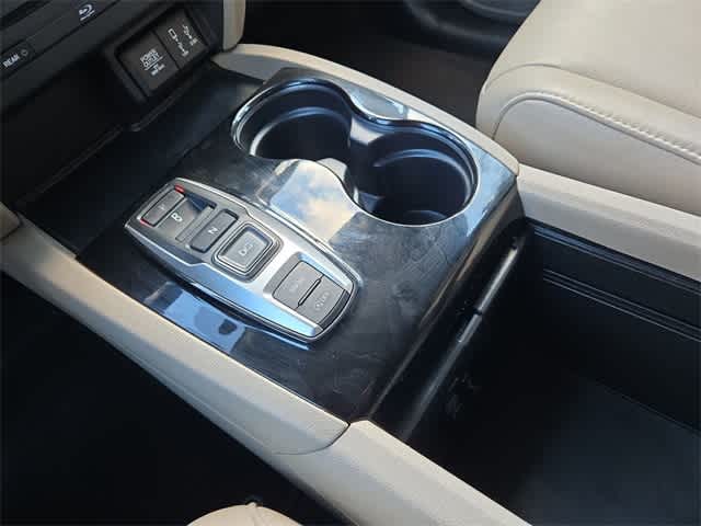 Thumbnail: 2017 Honda Pilot - 32