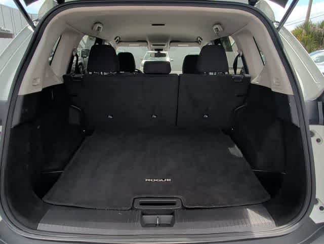 Thumbnail: 2023 Nissan Rogue - 28