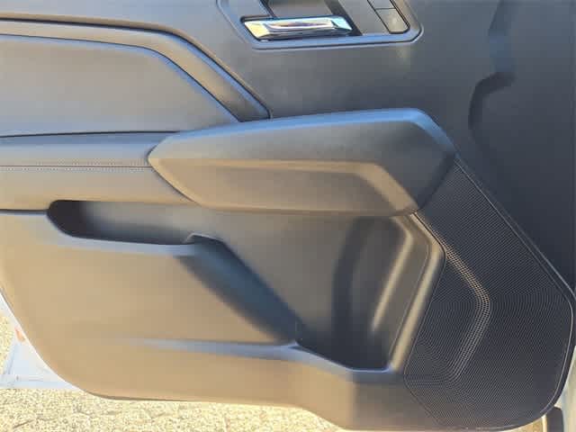 Thumbnail: 2023 Chevrolet Colorado - 29