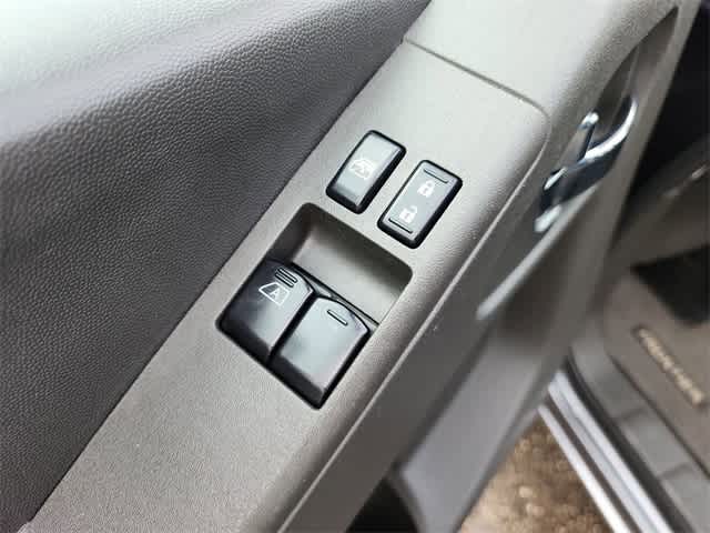 Thumbnail: 2021 Nissan Frontier - 15