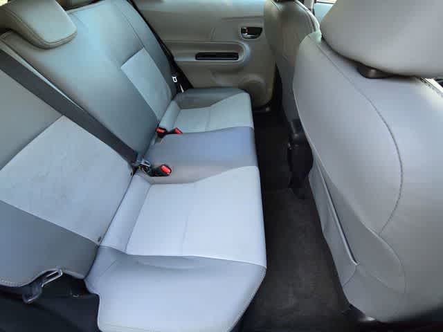 Thumbnail: 2012 Toyota Prius c - 19