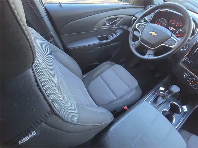 Thumbnail: 2023 Chevrolet Traverse - 15
