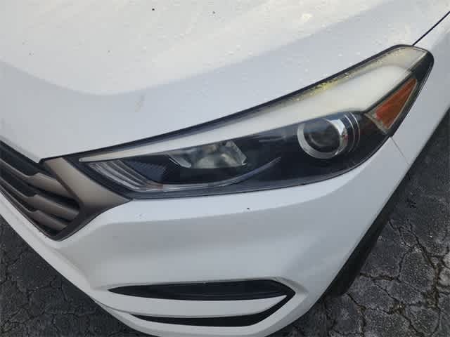 Thumbnail: 2016 Hyundai Tucson - 3