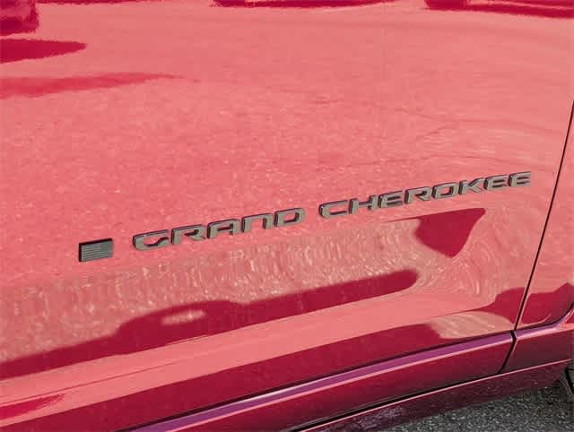 Thumbnail: 2023 Jeep Grand Cherokee L - 12