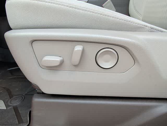 Thumbnail: 2022 Chevrolet Silverado 1500 - 15