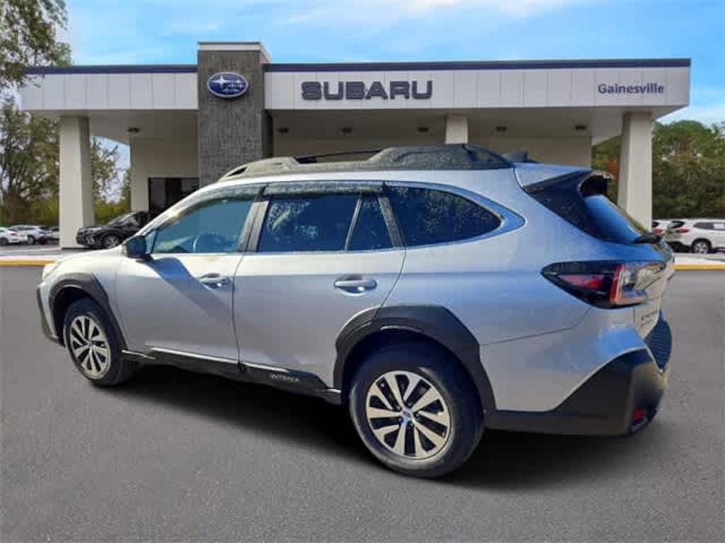 Used 2024 Subaru Outback Premium SUV