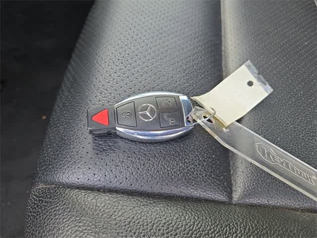 Thumbnail: 2014 Mercedes-Benz C-Class - 33