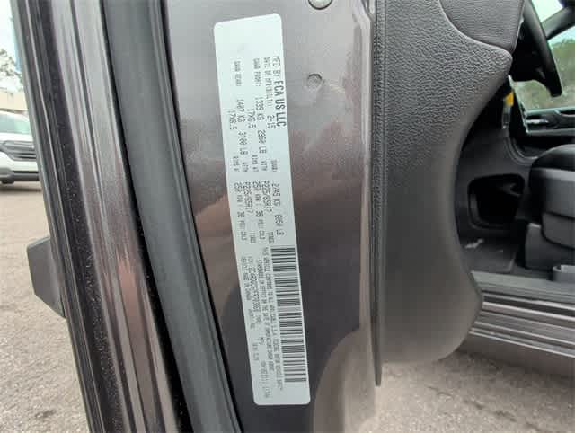 Thumbnail: 2015 Dodge Grand Caravan - 33