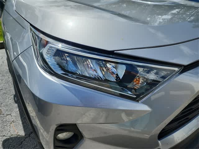 Thumbnail: 2019 Toyota RAV4 - 4