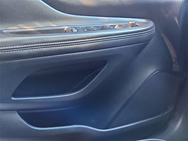 Thumbnail: 2014 Buick Encore - 28