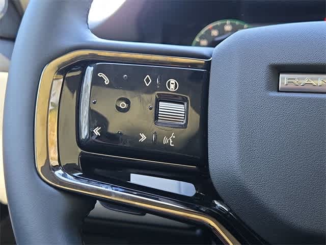 Thumbnail: 2025 Land Rover Range Rover Evoque - 23