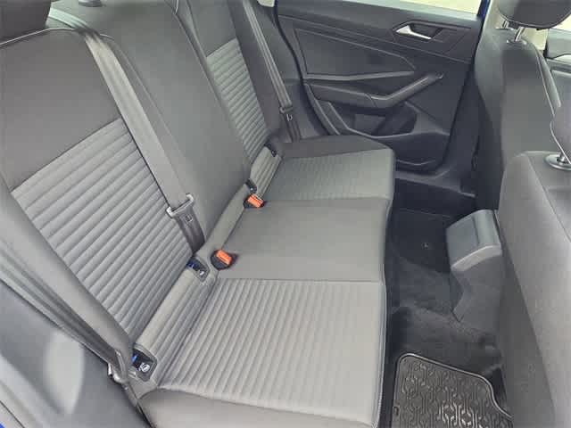 Thumbnail: 2024 Volkswagen Jetta - 18