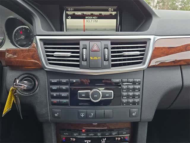 Thumbnail: 2013 Mercedes-Benz E-Class - 28