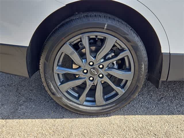 Thumbnail: 2023 Chevrolet Equinox - 13