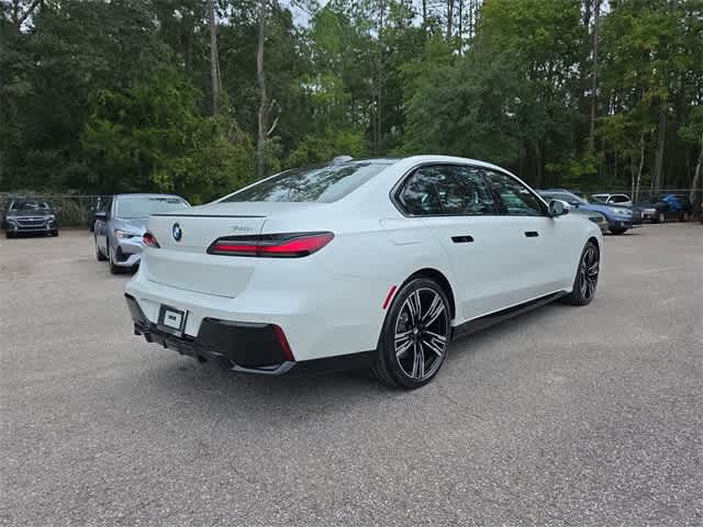 Thumbnail: 2024 BMW 7 Series - 6