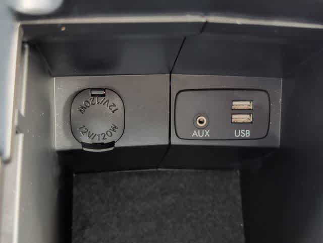 Thumbnail: 2017 Subaru Forester - 31