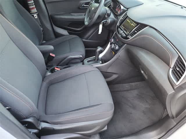 Thumbnail: 2019 Chevrolet Trax - 19