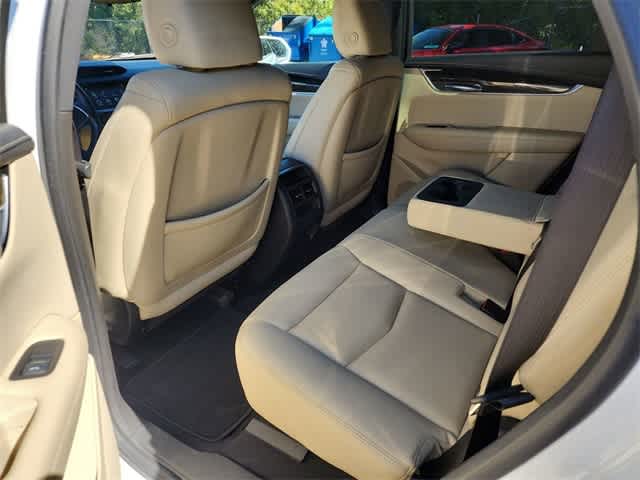 Thumbnail: 2017 Cadillac XT5 - 16