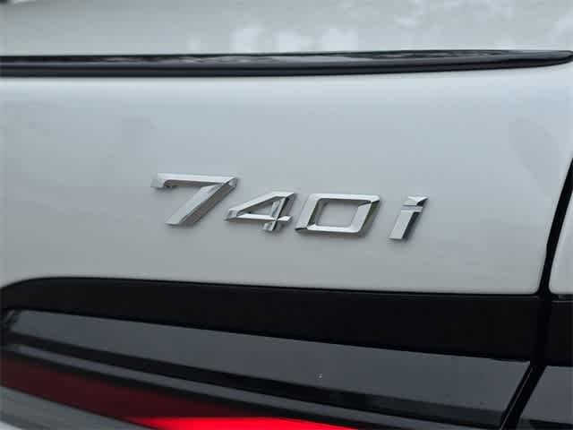 Thumbnail: 2024 BMW 7 Series - 11