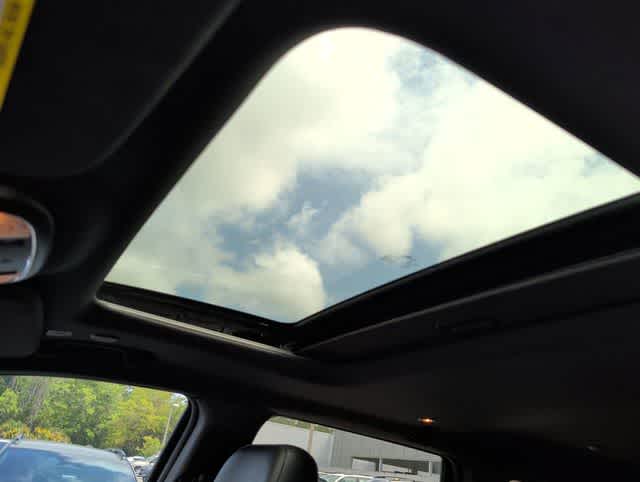 Thumbnail: 2021 Jeep Grand Cherokee - 16