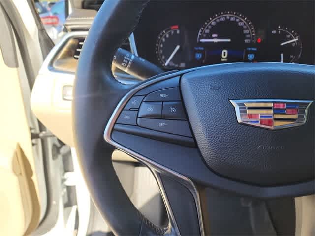 Thumbnail: 2017 Cadillac XT5 - 21