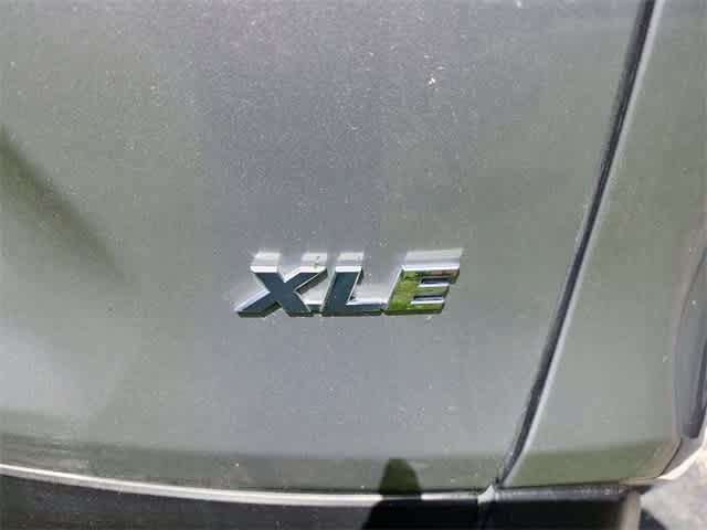 Thumbnail: 2019 Toyota RAV4 - 9