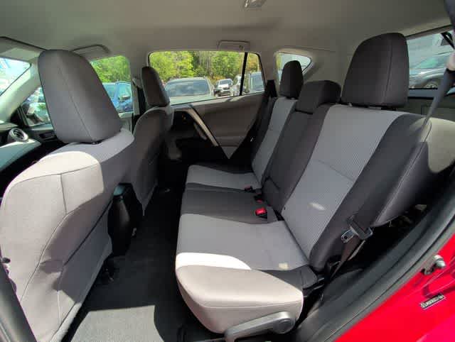 Thumbnail: 2013 Toyota RAV4 - 15