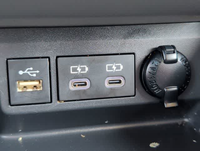 Thumbnail: 2023 Toyota Highlander - 26