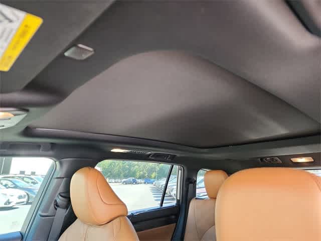 Thumbnail: 2021 Toyota Highlander - 16