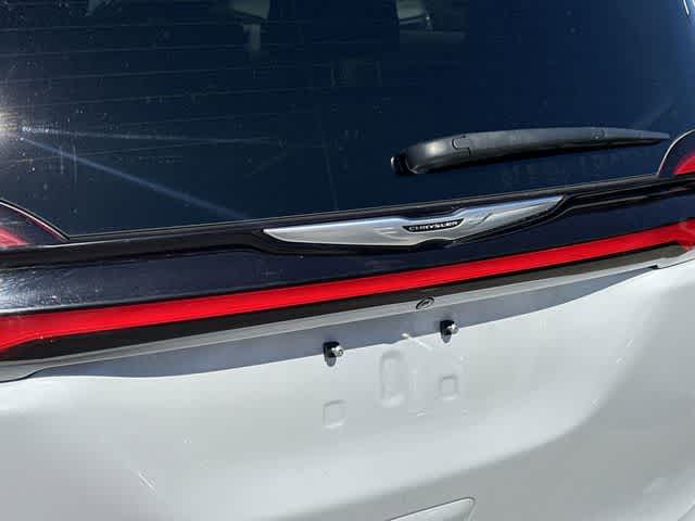 Thumbnail: 2024 Chrysler Pacifica - 10