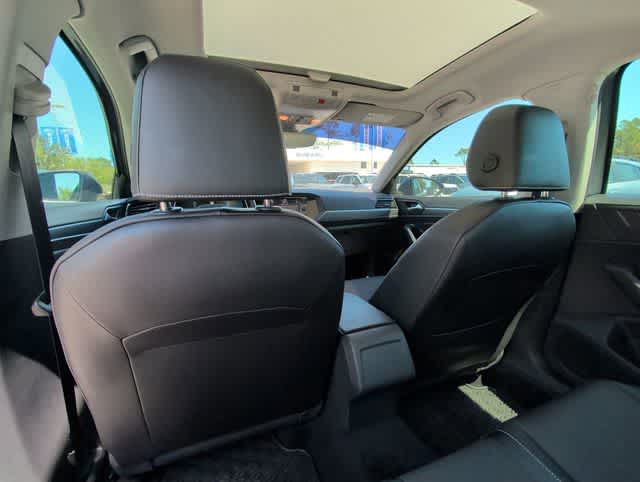 Thumbnail: 2023 Volkswagen Jetta - 15