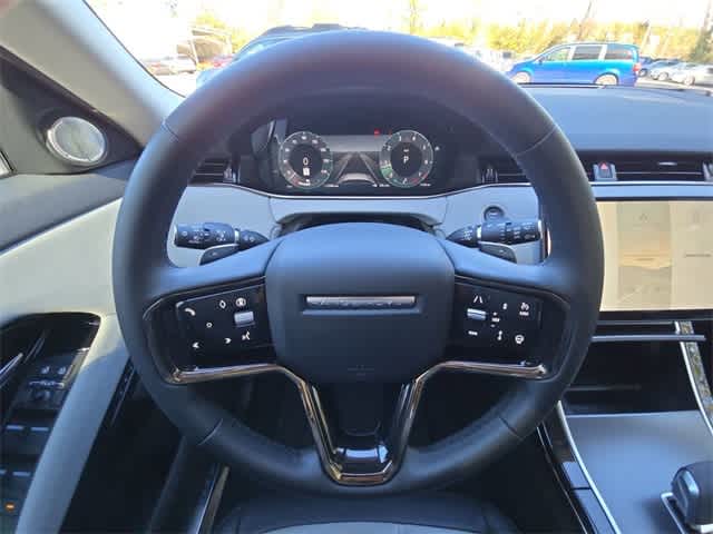 Thumbnail: 2025 Land Rover Range Rover Evoque - 22