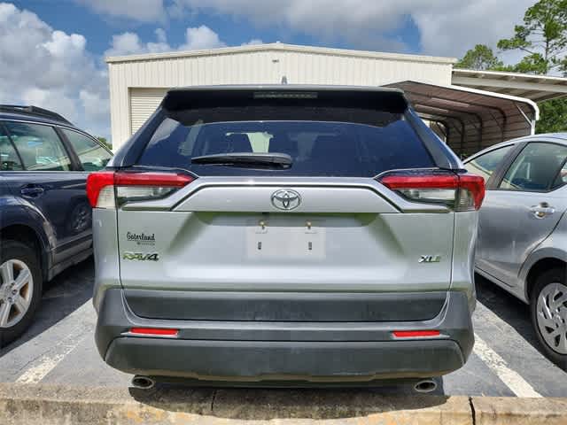 Thumbnail: 2019 Toyota RAV4 - 7