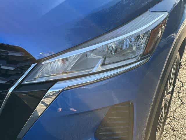 Thumbnail: 2021 Nissan Kicks - 10
