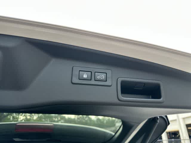 Thumbnail: 2026 Subaru Outback - 30