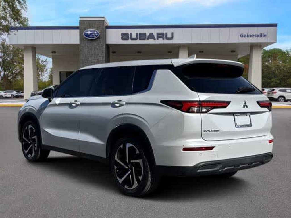 Used 2022 Mitsubishi Outlander ES SUV