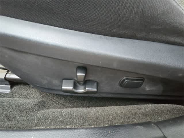 Thumbnail: 2012 Subaru Outback - 16