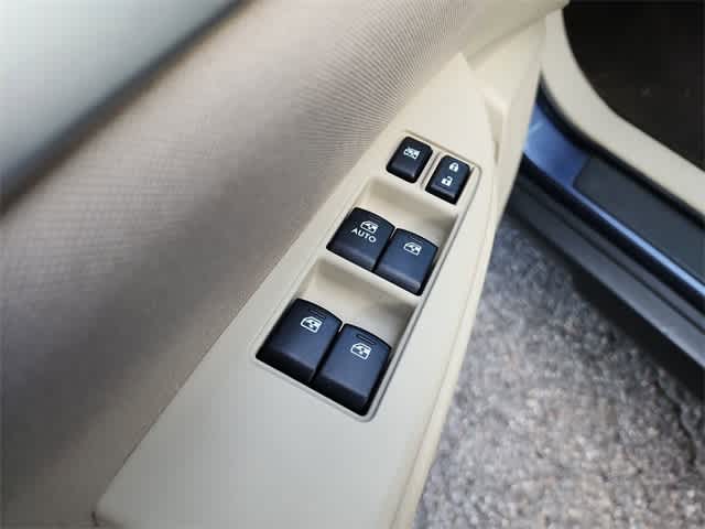 Thumbnail: 2013 Subaru Outback - 15