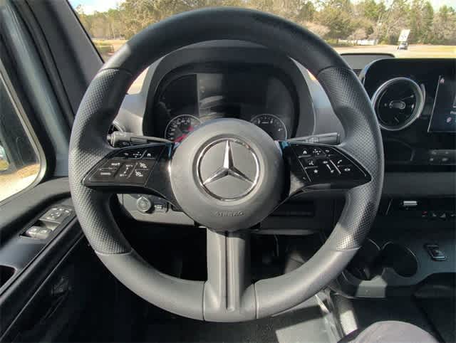 Thumbnail: 2026 Mercedes-Benz Sprinter - 17