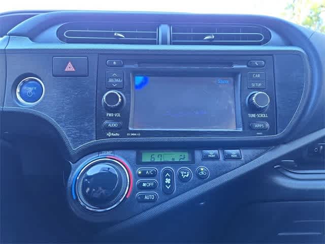 Thumbnail: 2012 Toyota Prius c - 26