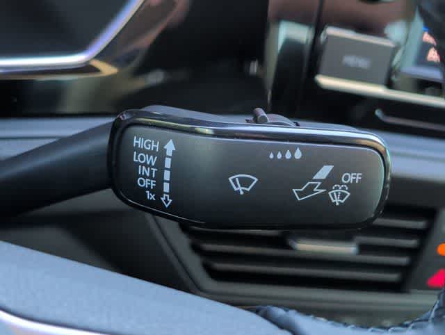 Thumbnail: 2023 Volkswagen Jetta - 24